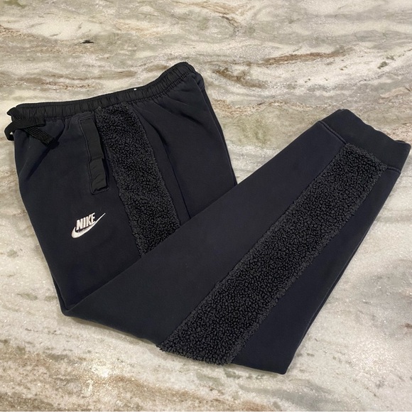 Nike Sportswear Club Fleece Big Kids Winterized Sweatpants Black Sz Med Sherpa - Picture 1 of 16